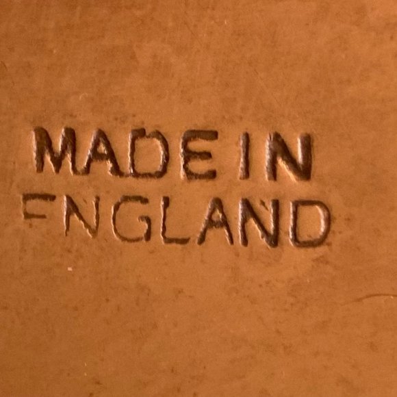 Vintage Metal Copper and Brass Serving Pitcher, 9" x 6", Made in England - Picture 5 of 5